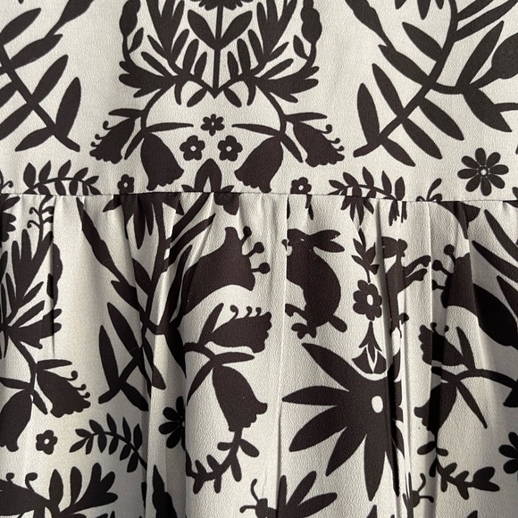 eShakti XL 18 flora and fauna pintuck pleat tunic - Picture 10 of 14